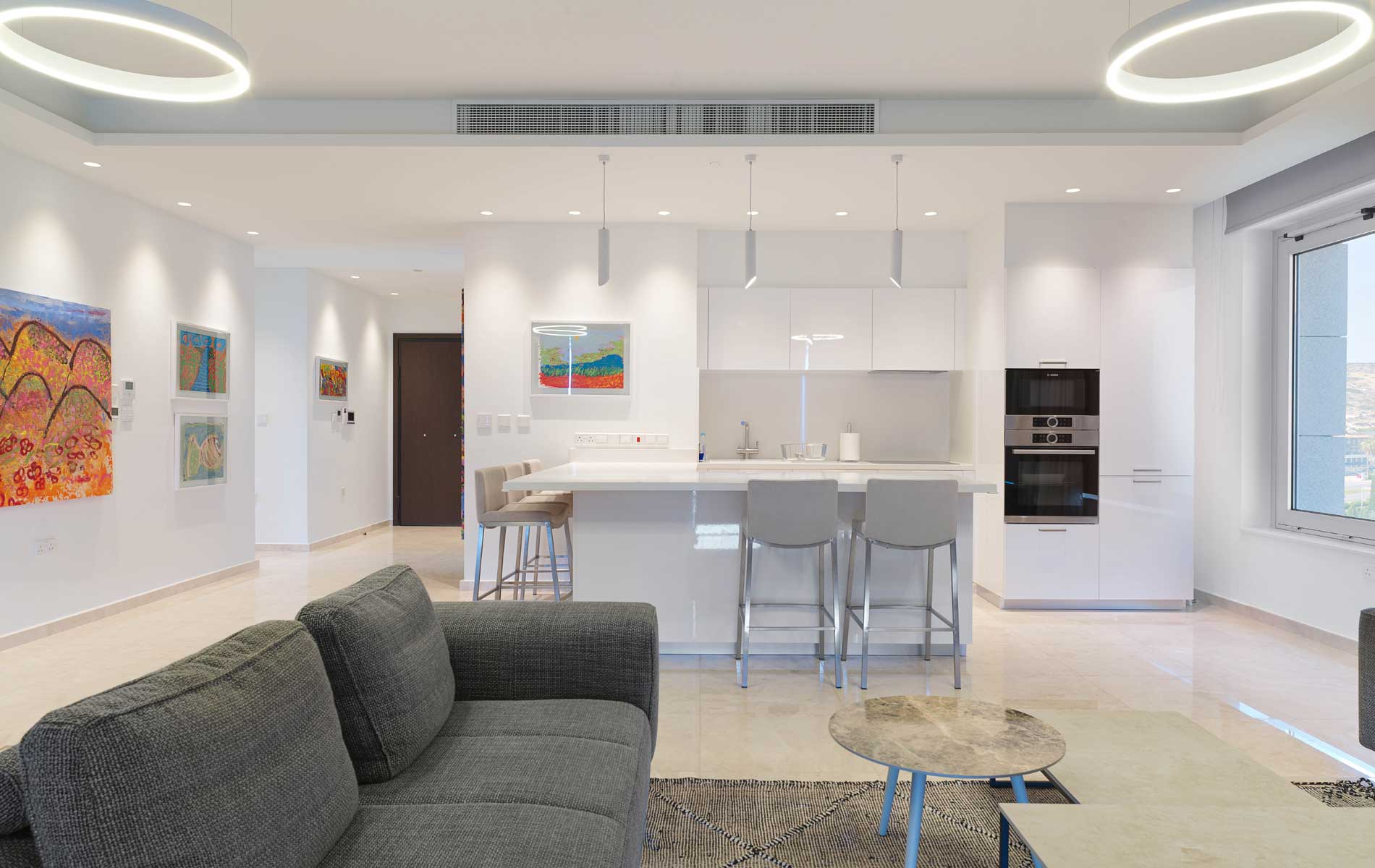 Three Bedroom Luxury Apartment 7F