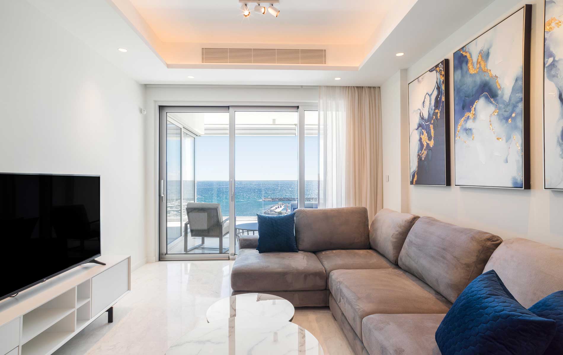 Two Bedroom Luxury Apartment 6E